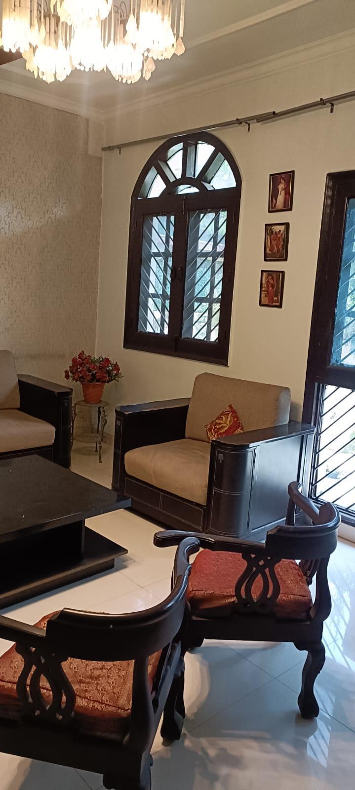 Residential Corner Kothi Ground Floor in Sec-12 Noida - Photo 3