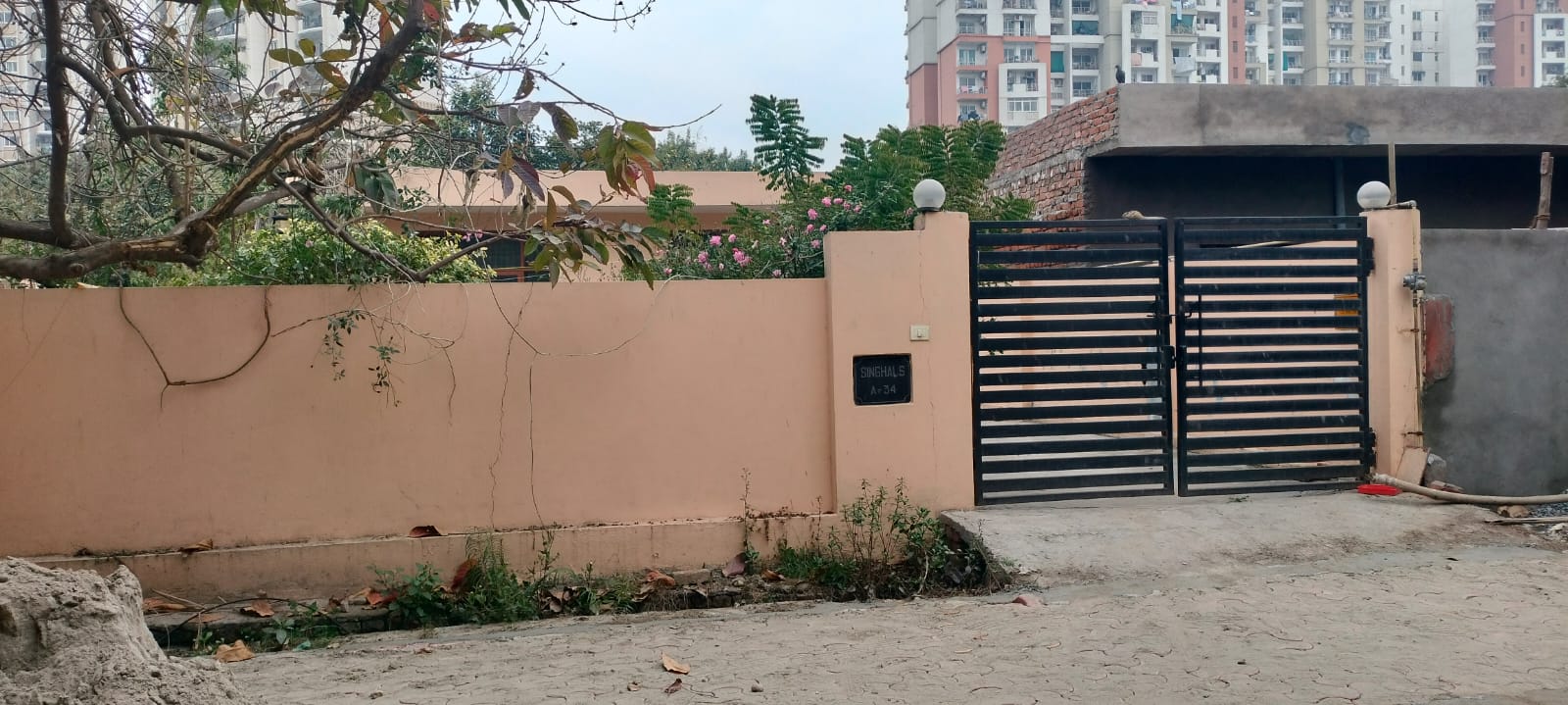 Plot for Sale  250 sq. mtr. in Sector 12 noida. on 30 Meter Road