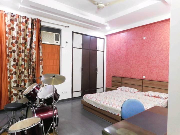 Residential Kothi for Sale in Sector 33 Noida | Prime Location Near Metro