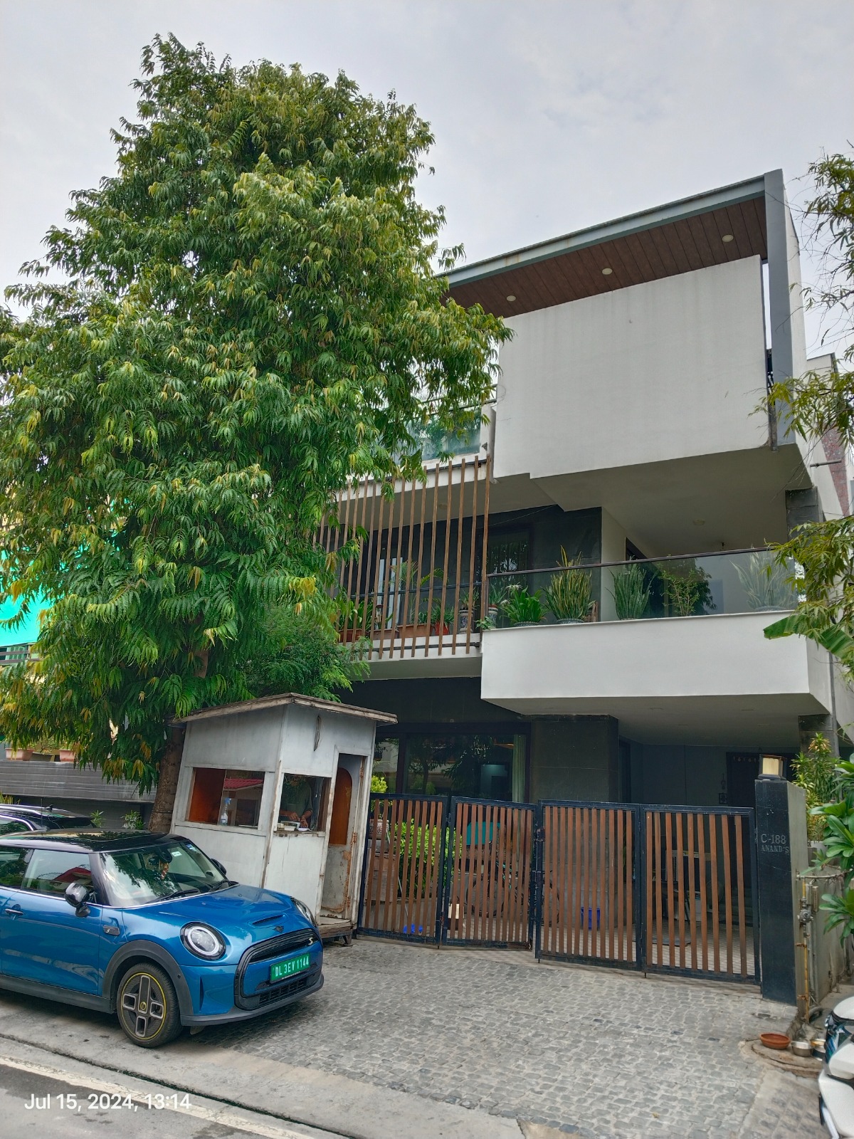Luxury Independent House in Sector 31 Noida - Photo 10