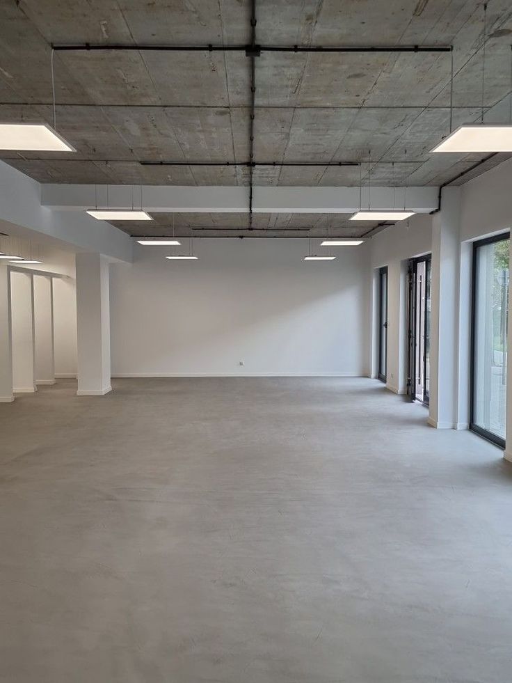200 MTR BUILDING FOR SALE IN SECTOR 8 NOIDA