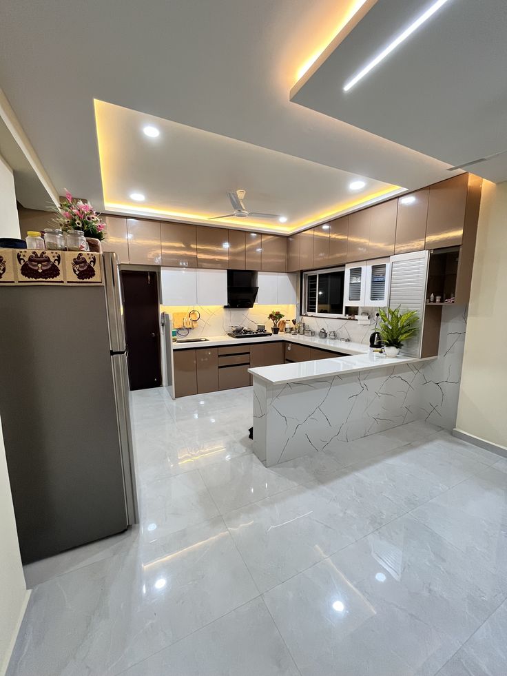 300 Sq. Mtr. 6 BHK Independent House for Sale in Sector 31, Noida - Photo 5