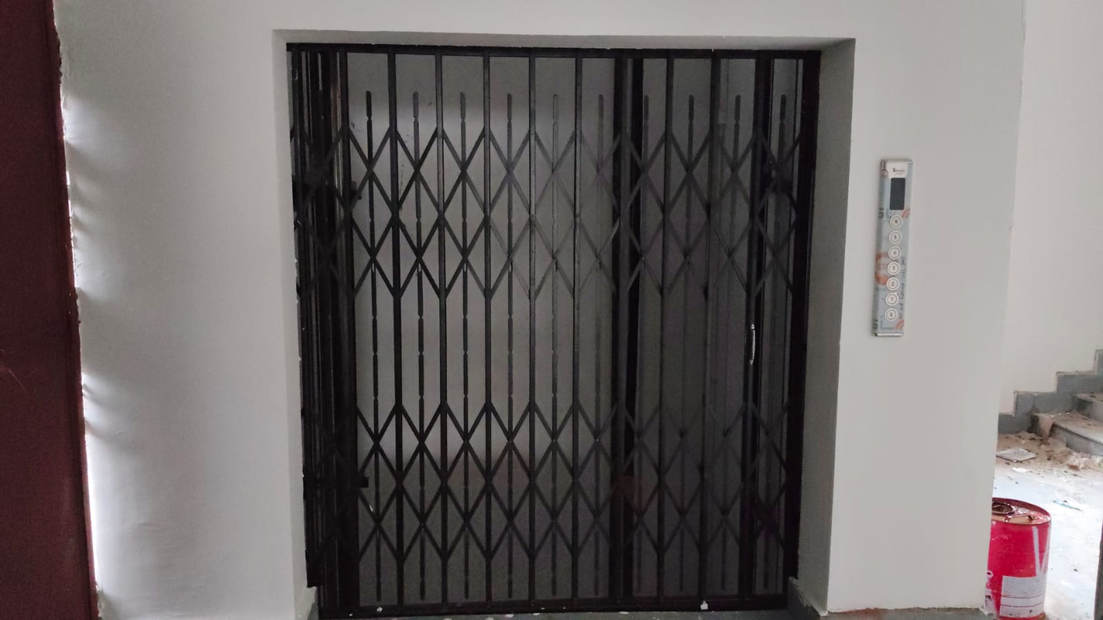 60,000 FT BUILDING FOR RENT IN NOIDA - Photo 3