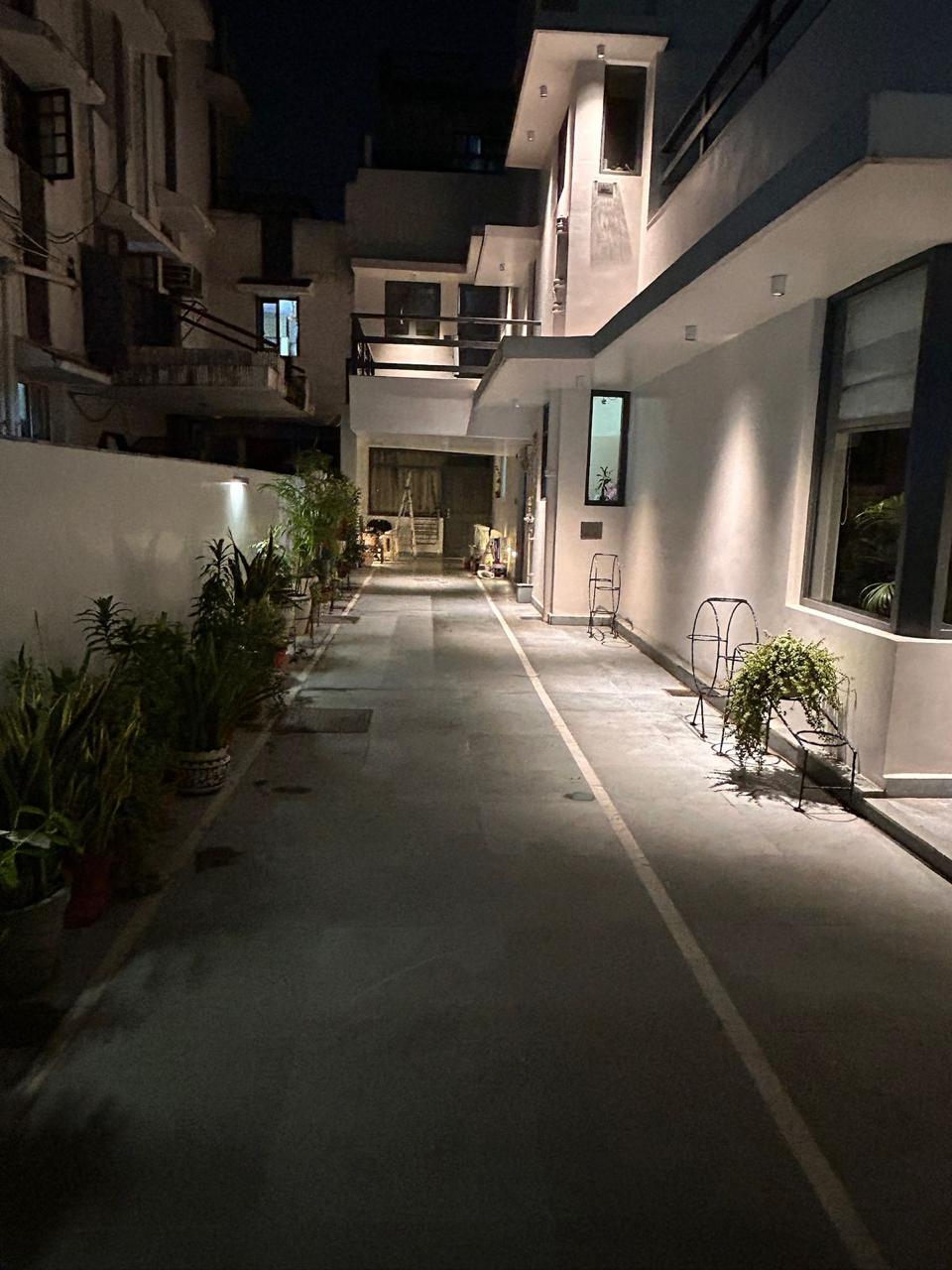 Luxury Residential Kothi for Sale in Sector 55 Noida | 250 Sq. Mtr. - Photo 7