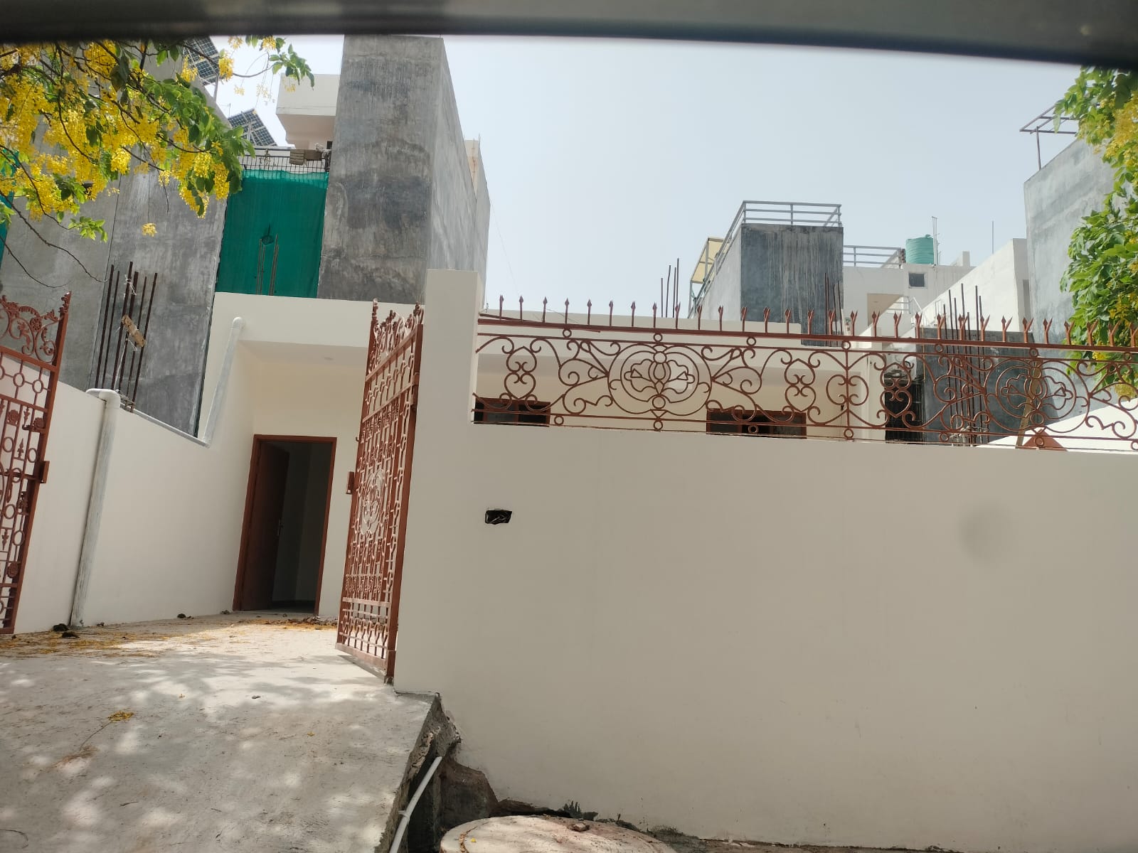 plot for sale Vvip sector 105. 18 mtr wide road ,112mtr  Noida.