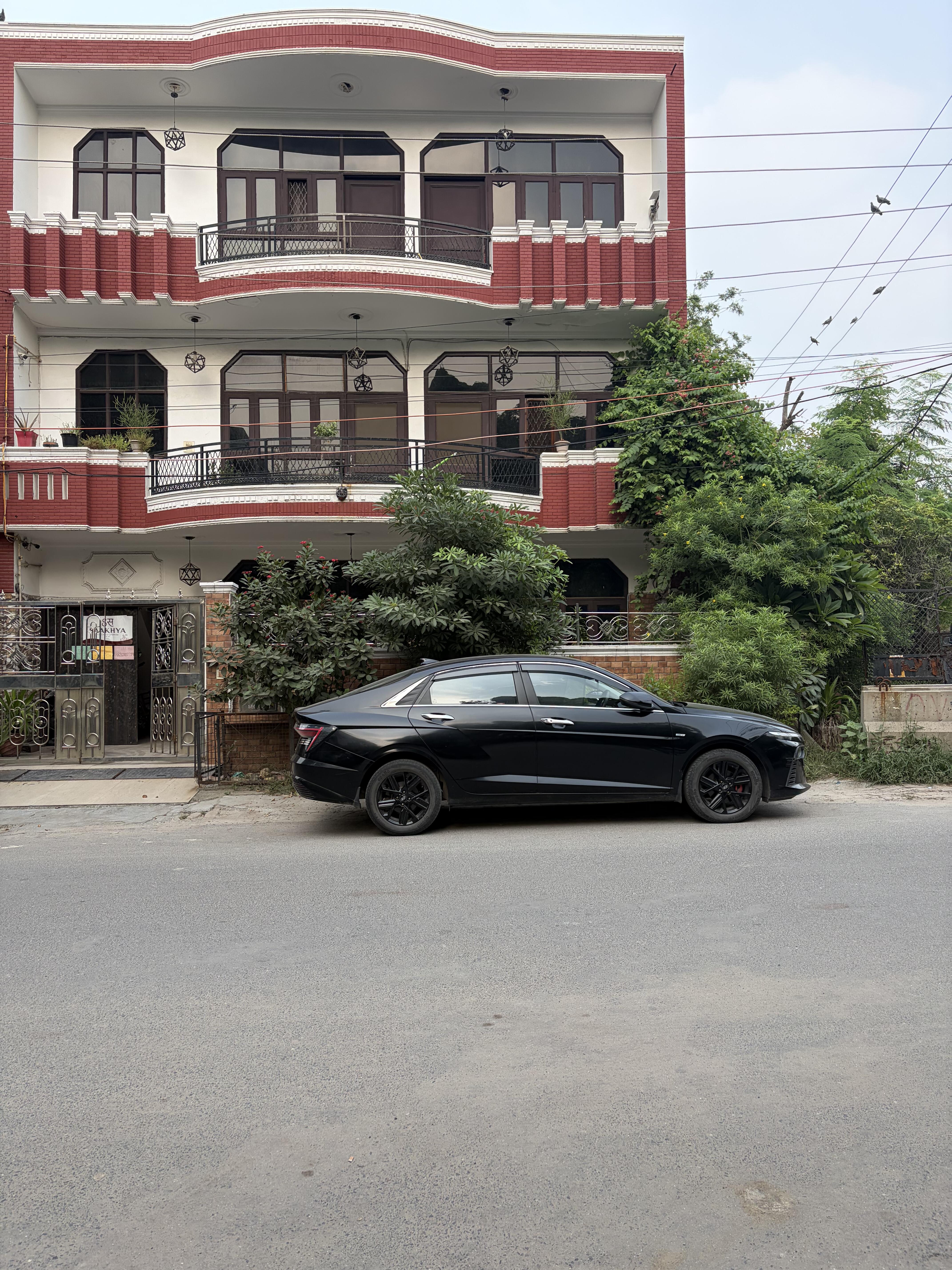 Corner kothi For Sale sector-41 Noida - Photo 2