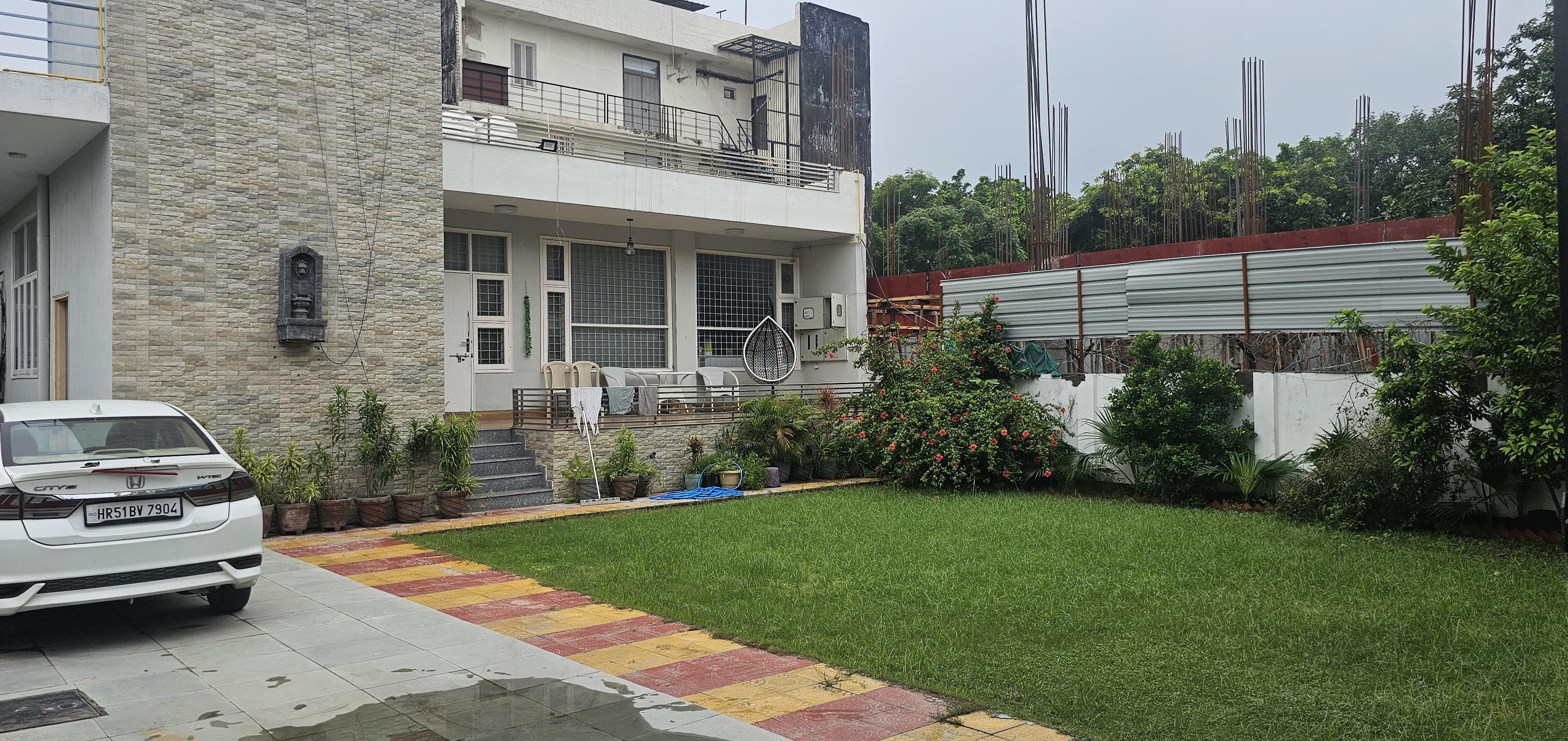 PRESTIGIOUS RESIDENTIAL ADDRESS D BLOCK SEC-48 NOIDA