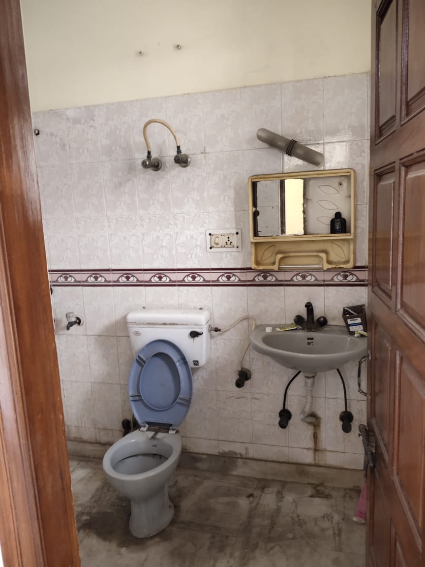 112 SQ. MTR. KOTHI FOR SALE | SECTOR 31 NOIDA | G+1 | PARK FACING | 9 MTR ROAD | ₹3.60 CR