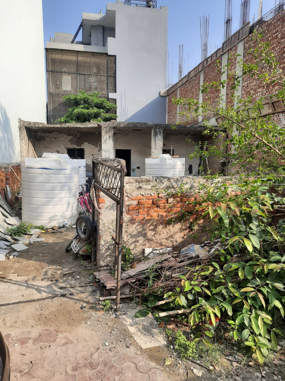 112 SQ. MTR. KOTHI FOR SALE | SECTOR 31 NOIDA | G+1 | PARK FACING | 9 MTR ROAD | ₹3.60 CR - Photo 6