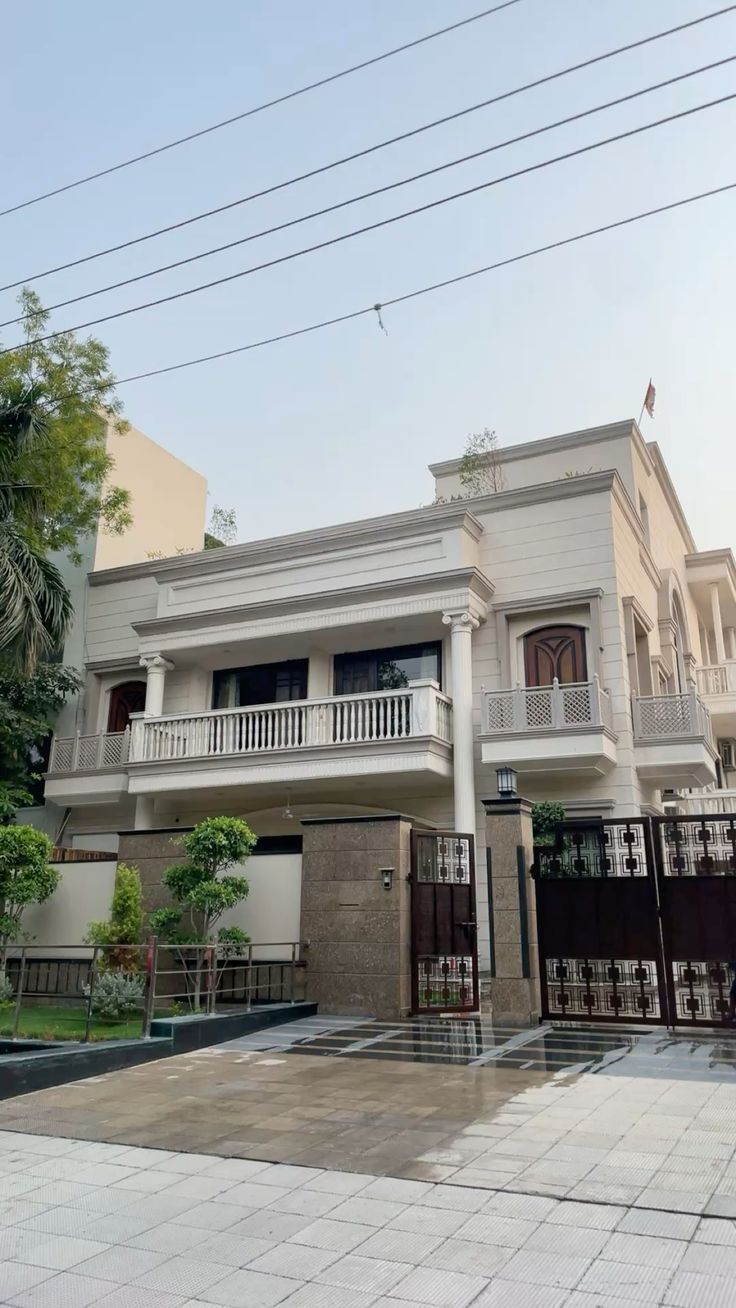 BRAND NEW KOTHI FOR SALE | STILT PARKING SECTOR-41 NOIDA