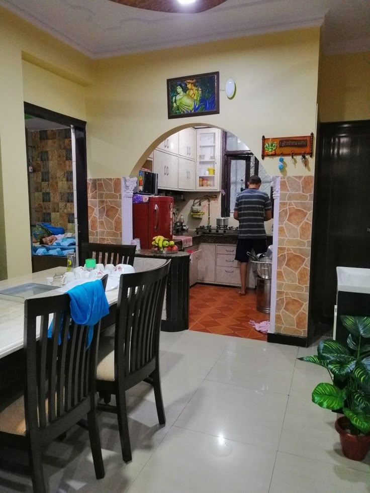 For Sale | 200 Sq. Mtr. Ground Floor Kothi | Green Belt Facing | Sector 48, Noida - Photo 3