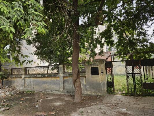 400 Sq. Mtr. Completion Plot for Sale in Sector 55, Noida – 30 Mtr. Road