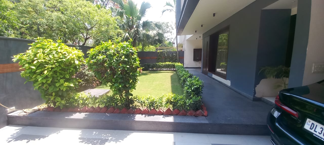 162 Sq. Mtr. Duplex Kothi for Sale in Sector 31, Noida | 4 BHK | ₹4.50 Cr - Photo 3