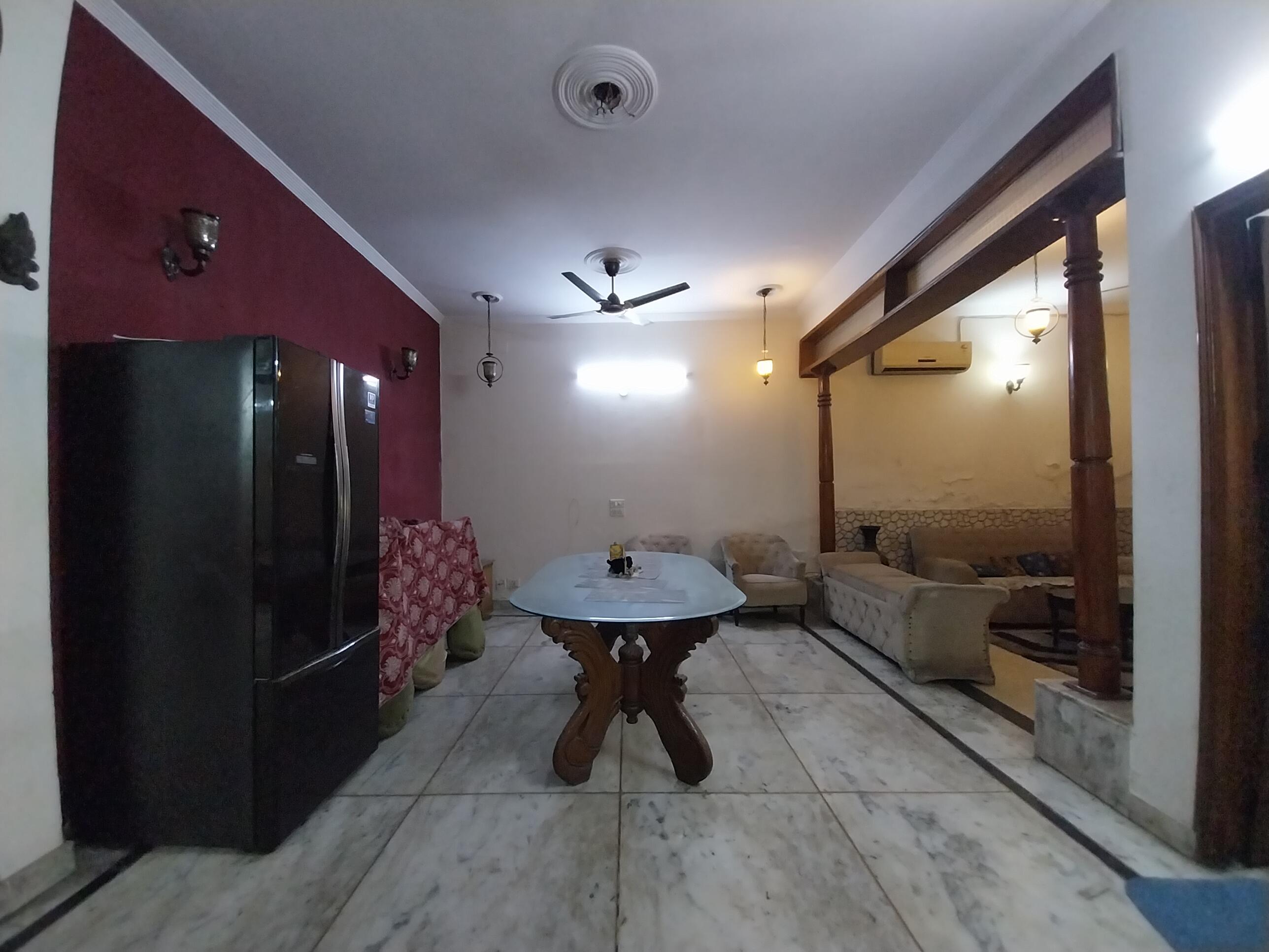 Sector 41 Noida - Photo 10